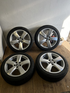 Оригинальные литые диски Volkswagen 5x112 17" (10 фото из 10)
