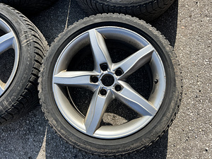 Диски 5x112 для VW, Audi, Škoda с шипованными шинами 205/50/17 (4 фото из 10)