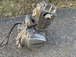 Mootorratas Qingqi QM125GY (9 foto / 10)