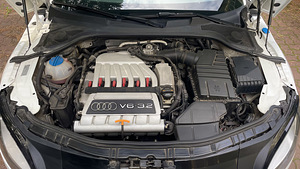 Audi TT V6 184kw (14 foto / 15)