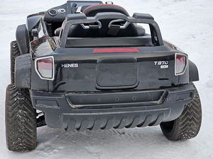 Elektriauto Henes Broon t870 4WD (8 foto / 10)