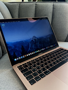 MacBook Air (13” 2018) / 1.6 GHz / 8GB / 128GB (10 foto / 10)