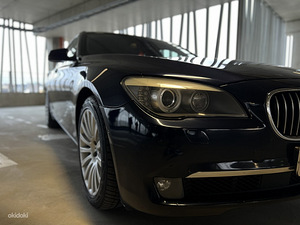 BMW 740 (8 фото из 14)