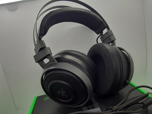 RAZER NARI ULTIMATE BT JUHTMEVABAD KUULARID (3 foto / 3)