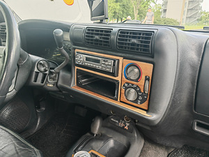 Обменять Chevrolet Blazer 1996 (8 фото из 13)