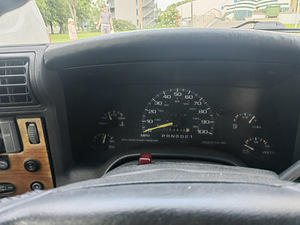 Обменять Chevrolet Blazer 1996 (9 фото из 13)