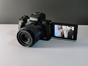 Canon Eos-m M50 + 5 lenses (1 foto / 6)