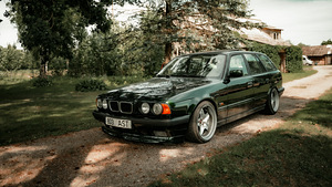 BMW e34 525tds (2 foto / 12)