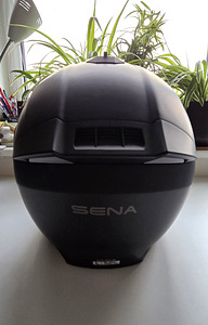 SENA Phantom mootorrattakiiver sisseehitatud peakomplektiga (3 foto / 10)