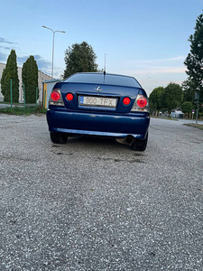 Lexus is 200 manual (7 foto / 11)
