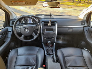 Mercedes-Benz B150 (9 foto / 9)