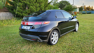Honda Civic 1.8 Sport (8 foto / 15)
