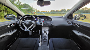 Honda Civic 1.8 Sport (10 foto / 15)
