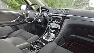 Ford S-MAX Titanium X 2.0D AUTOM. (9 foto / 15)