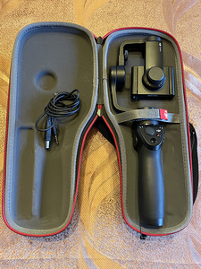 DJI Osmo Mobile (1 foto / 5)