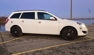 Opel Astra 1.7 CDTI (2 foto / 15)