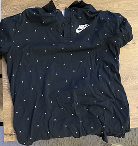 Футболка Nike (1 фото из 3)