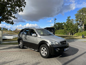 Kia Sorento 2.5 103kW (2 foto / 13)