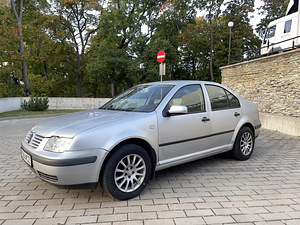 Volkswagen Bora 2.0 85kW (3 foto / 8)