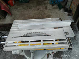 DeWalt многофункциональная пила DV27111/-QS. (10 фото из 10)