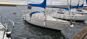 Shipman 28 парусная яхта (1 фото из 7)