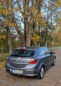 Opel Astra GTC (4 foto / 6)