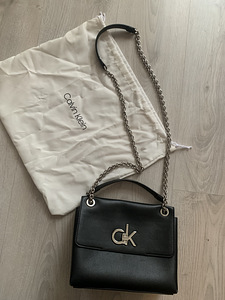 Calvin klein kunstnahast kott (4 foto / 4)
