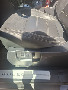 Продам Рено Колеос (13 фото из 15)