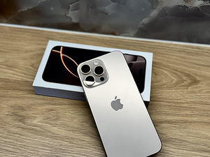 iPhone 16 pro Max (1 фото из 2)