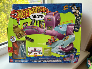 Hot wheels Octopus rulapark (uue seisukorras)