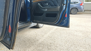BMW 530d 142kw manual (6 foto / 14)