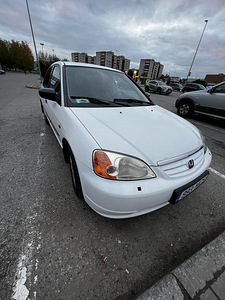 Honda Civic ES4 (6 foto / 8)