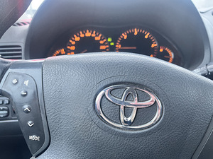 Toyota avensis D-4D (8 foto / 11)