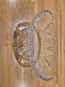 Müüa ovaalsed kristallist serveerimiskausid (3 foto / 8)