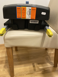 База maxi Cosi Easyfix (2 фото из 5)