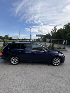 2017 Volkswagen Golf 2.0 TDI 110 кВт R-Line (2 фото из 15)