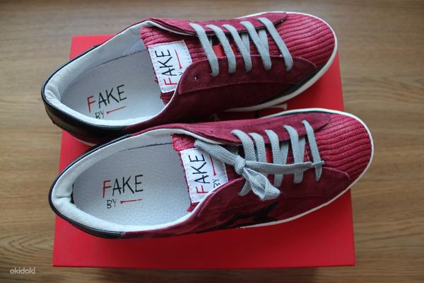 Темно красные кожаные кроссовки, р40, новые (фото #1)