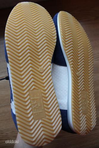 Новые кроссовки унисекс с кожей, размер 40 (фото #3)