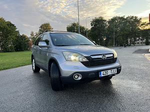 Honda cr-v (2 foto / 9)