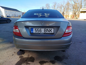 Mercedes-Benz (3 foto / 15)
