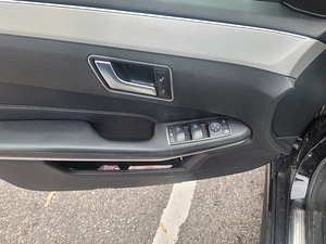 Mercedes-Benz E-klass (5 foto / 11)