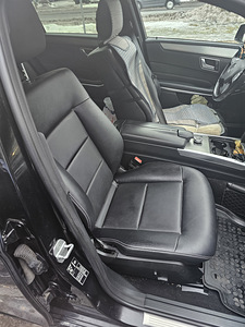 Mercedes-Benz E-klass (10 foto / 11)