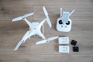 DJI Фантом 4 Про (2 фото из 5)