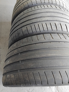 255/35R19 (2 foto / 2)