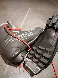 Laste suusasaapad Alpina T 5 JR (2 foto / 2)