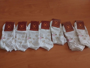 8 X LV NAISTE SOKID MADAL PROFIIL 36-40 EU (1 foto / 1)