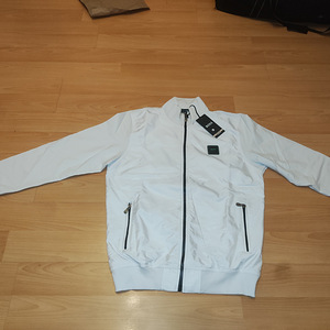 HUGO BOSS MEESTE DRESSIKAS L/XL SUURUS (1 foto / 3)