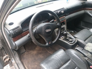 Audi a4 quattro (3 foto / 3)