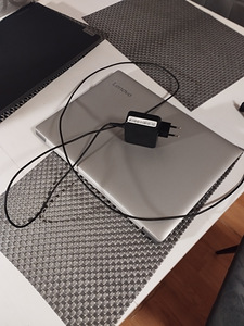 Lenovo Ideapad 320 (1 foto / 7)