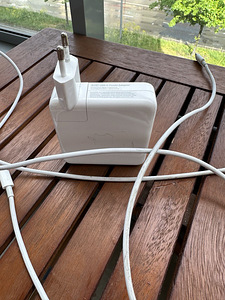 Apple 87W USB-C MacBook Power Adapter